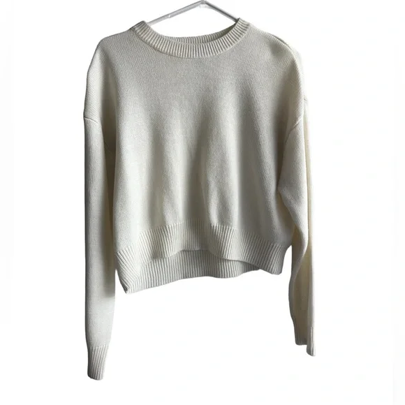 Oversized white sweater - Picture 2 of 3